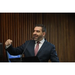 Deputado Denian Couto critica aposentadoria para ex-governadores